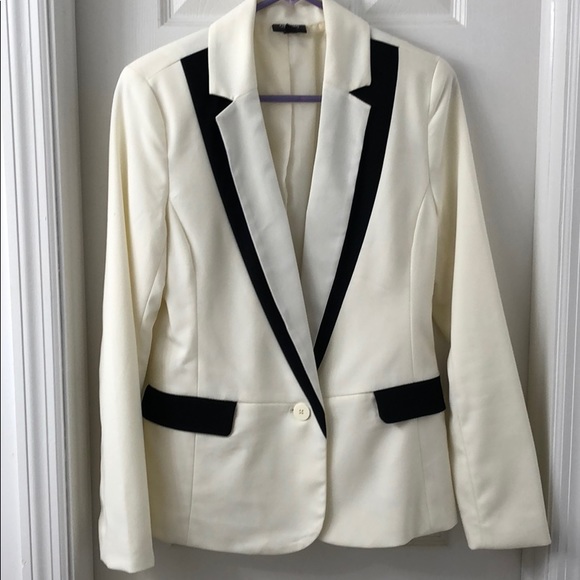 Nicole by Nicole Miller Jackets & Blazers - Nicole by Nicole Miller Jacket